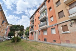 Piso Totalmente Exterior Muy Luminoso De 2 Dormitorios Con Balcón En Zona San Miguel
