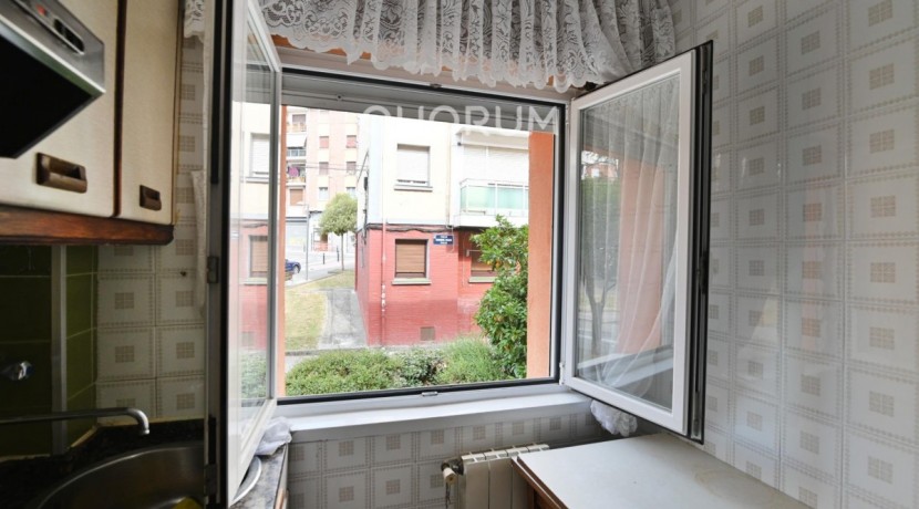 Piso Totalmente Exterior Muy Luminoso De 2 Dormitorios Con Balcón En Zona San Miguel