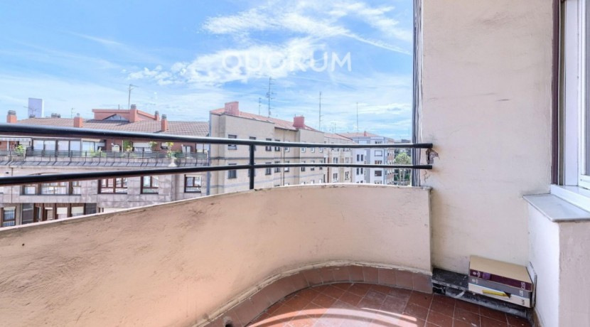 Piso Totalmente Reformado En El Centro De Barakaldo De 3 Habitaciones Y 2 Baños