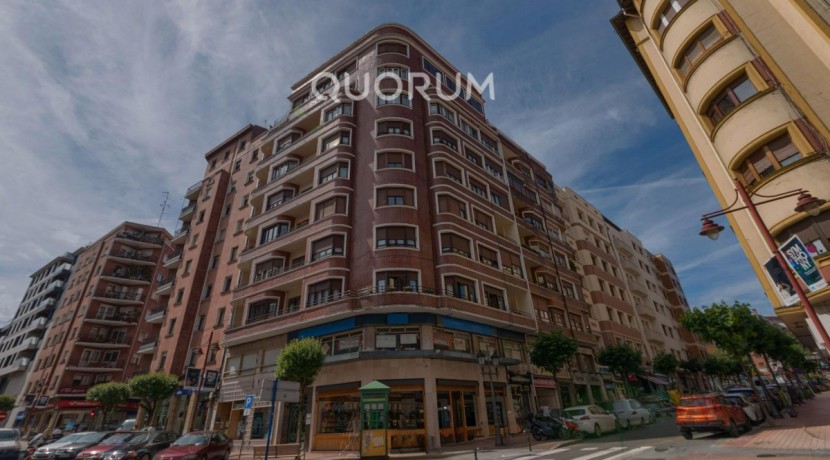 Piso Totalmente Reformado En El Centro De Barakaldo De 3 Habitaciones Y 2 Baños