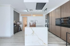 Preciosa Vivienda REFORMADA De 2 Dormitorios y 1 Baño Con Ascensor y Parcela de Garaje incluida en Zona Kalero
