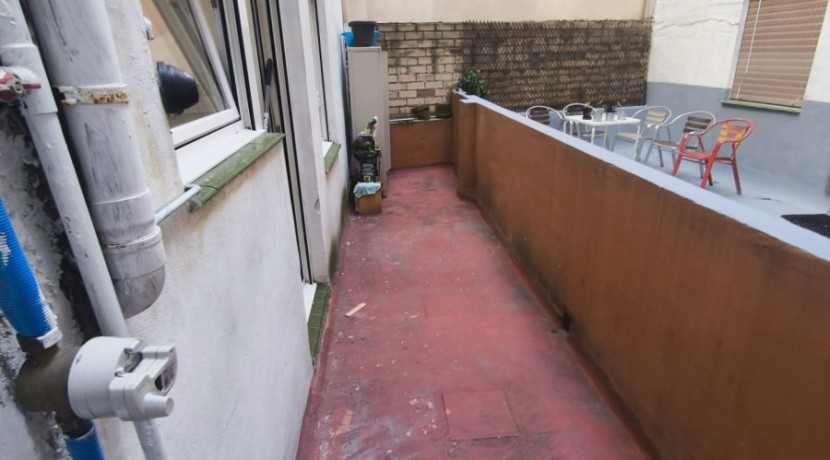 Se Vende En Exclusiva Piso Reformado De 3 Habitaciones Con 1 Baño En El Corazon De Lutxana