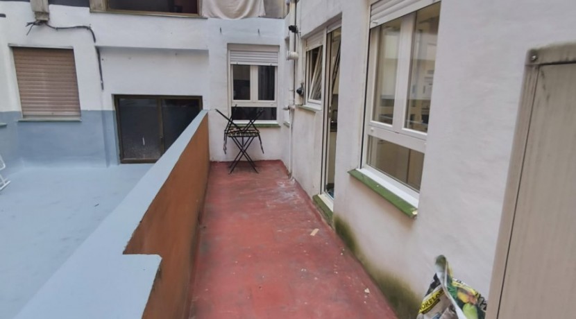 Se Vende En Exclusiva Piso Reformado De 3 Habitaciones Con 1 Baño En El Corazon De Lutxana