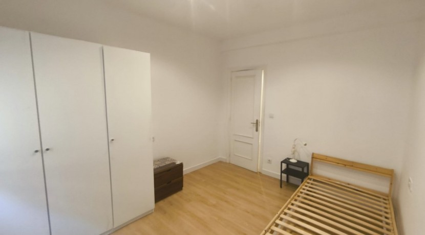 Se Vende En Exclusiva Piso Reformado De 3 Habitaciones Con 1 Baño En El Corazon De Lutxana