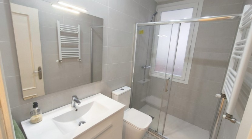 Se Vende En Exclusiva Piso Reformado De 3 Habitaciones Con 1 Baño En El Corazon De Lutxana