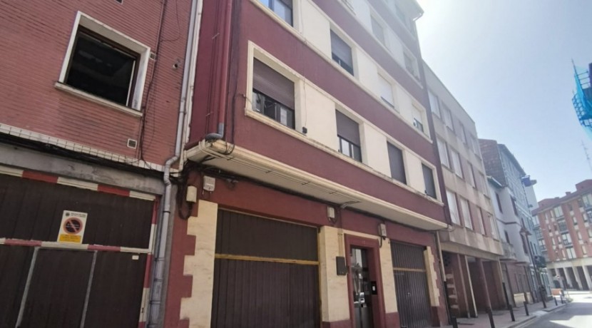 Se Vende En Exclusiva Piso Reformado De 3 Habitaciones Con 1 Baño En El Corazon De Lutxana