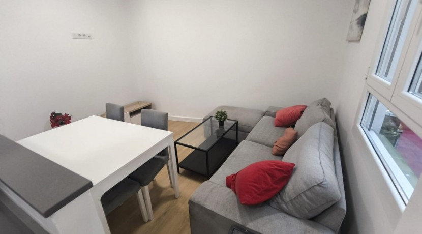 Se Vende En Exclusiva Piso Reformado De 3 Habitaciones Con 1 Baño En El Corazon De Lutxana