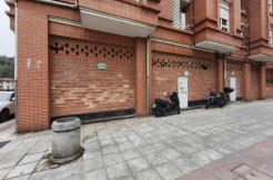 Se Vende Local Comercial En Trapagaran Zona Ugarte De 150 m2 Construidos Con Salida De Humos