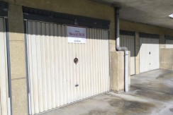Se Vende Parcela De Garaje Cerrada Para Coche Grande