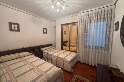 TRES HABITACIONES CON TERRAZA Y ASCENSOR EN KABIEZES, A TAN SÓLO 5 MINUTOS DEL CENTRO