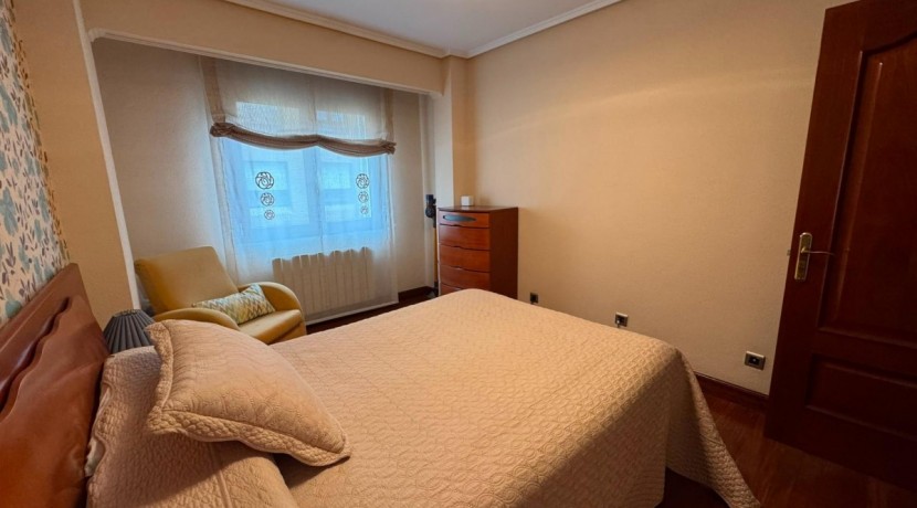 VIVIENDA PARA ENTRAR A VIVIR A UN MINUTO DEL CENTRO DE SESTAO