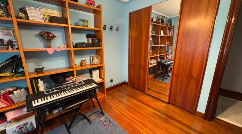 VIVIENDA PARA ENTRAR A VIVIR A UN MINUTO DEL CENTRO DE SESTAO