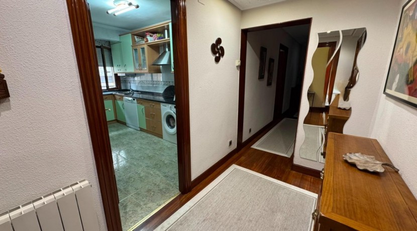VIVIENDA PARA ENTRAR A VIVIR A UN MINUTO DEL CENTRO DE SESTAO