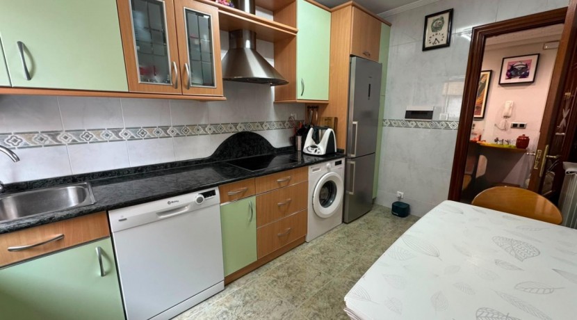 VIVIENDA PARA ENTRAR A VIVIR A UN MINUTO DEL CENTRO DE SESTAO
