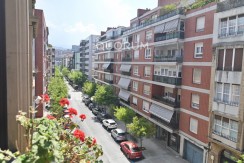 AMPLIA VIVIENDA EN EL CENTRO DE LAS ARENAS