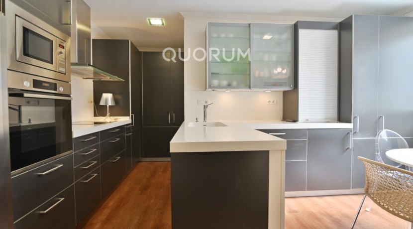 AMPLIA VIVIENDA EN EL CENTRO DE LAS ARENAS