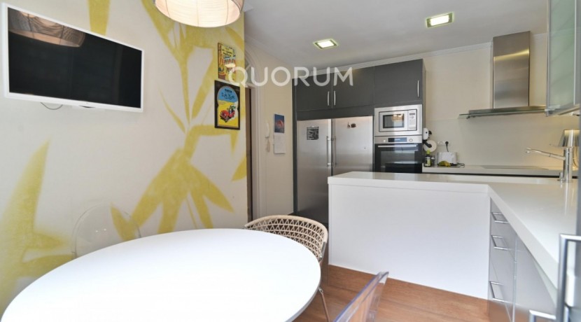 AMPLIA VIVIENDA EN EL CENTRO DE LAS ARENAS
