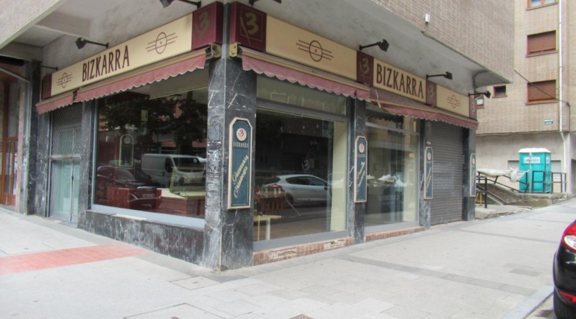 Amplio Local Comercial En El Centro