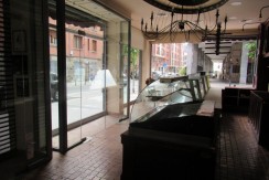 Amplio Local Comercial En El Centro