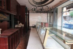 Amplio Local Comercial En El Centro