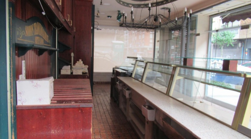 Amplio Local Comercial En El Centro