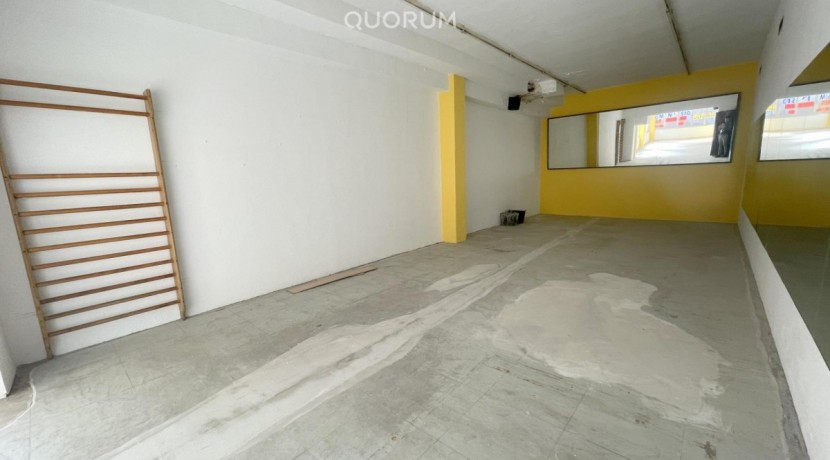 Amplio Local Comercial En Santutxu