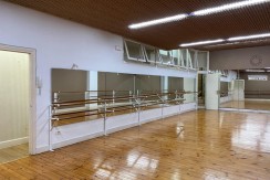 Amplio Local En Alquiler En Las Arenas