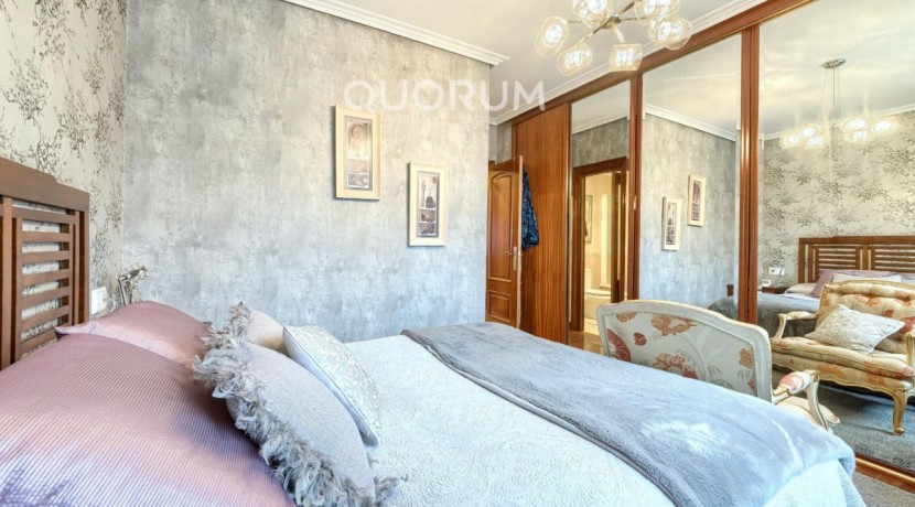 Amplio Piso De 3 Dormitorios y 2 Baños Con Parcela de Garaje y Trastero Incluidos En Arrigorriaga