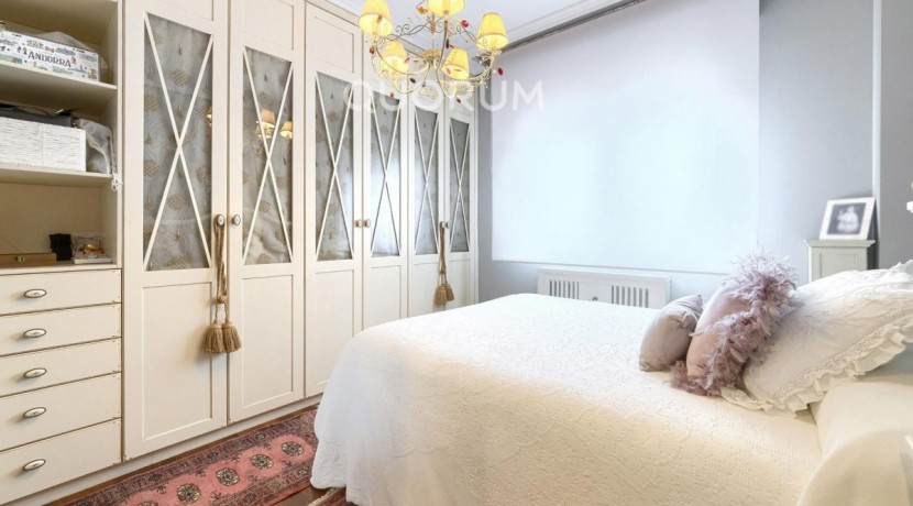 Amplio Piso De 3 Dormitorios y 2 Baños Con Parcela de Garaje y Trastero Incluidos En Arrigorriaga