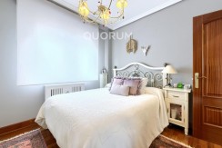 Amplio Piso De 3 Dormitorios y 2 Baños Con Parcela de Garaje y Trastero Incluidos En Arrigorriaga