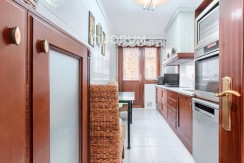 Amplio Piso De 3 Dormitorios y 2 Baños Con Parcela de Garaje y Trastero Incluidos En Arrigorriaga