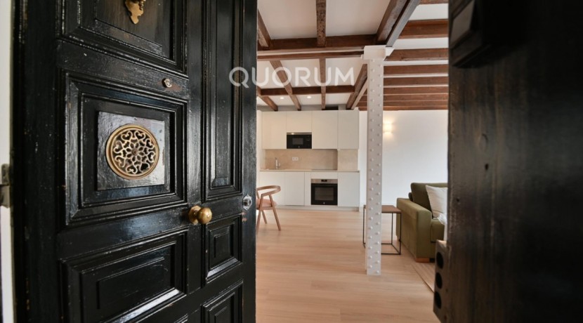 Apartamento con Gran Terraza Contratos Temporada