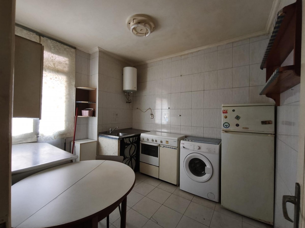 APARTAMENTO UBICADO EN LUTXANA