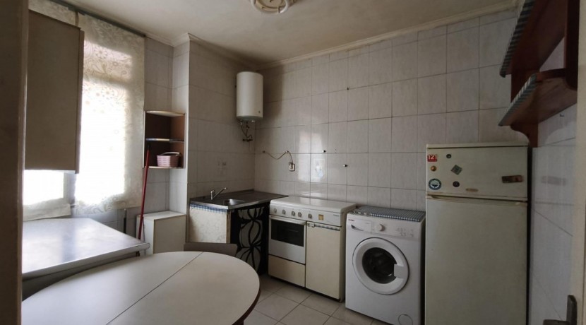 APARTAMENTO UBICADO EN LUTXANA