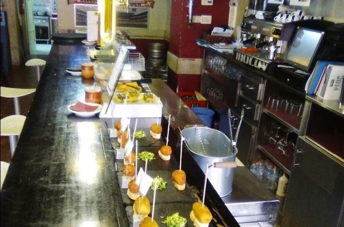 Bar en alquiler en Zorroza con licencia