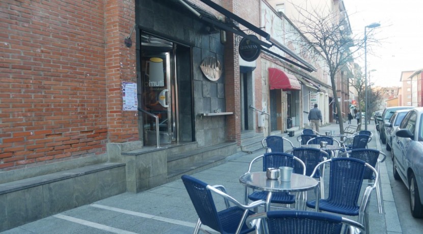 Bar En Funcionamiento En Buen Estado De Dos Plantas Con Licencia Tipo 2 En zona San Miguel