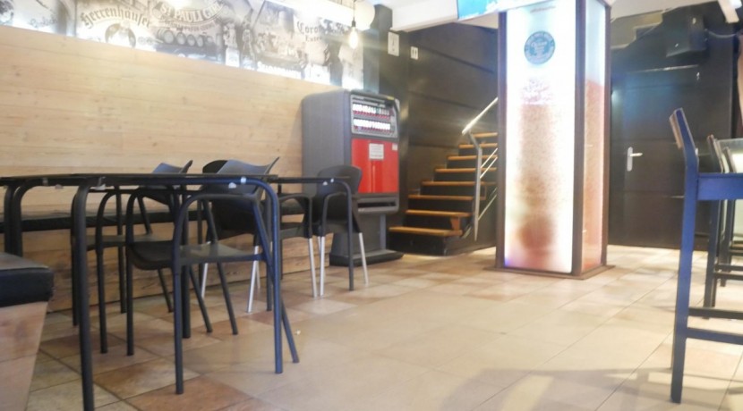 Bar En Funcionamiento En Buen Estado De Dos Plantas Con Licencia Tipo 2 En zona San Miguel
