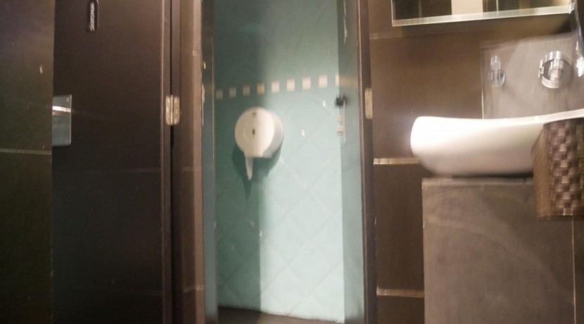 Bar En Funcionamiento En Buen Estado De Dos Plantas Con Licencia Tipo 2 En zona San Miguel