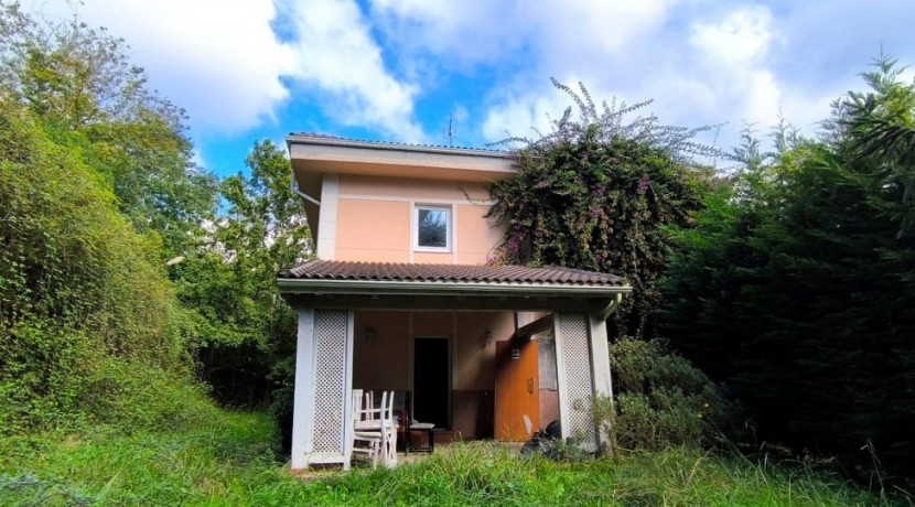 Bonita Casa Individual Con Terreno en Plentzia