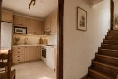 Casa Adosada Con Terreno De 520 m2 En Olabarrieta
