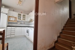 Casa Adosada Con Terreno De 520 m2 En Olabarrieta
