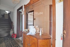 Casa Adosada Con Terreno De 520 m2 En Olabarrieta