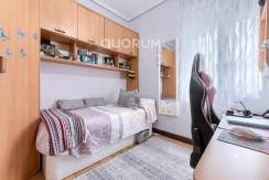 DOS HABITACIONES CON ASCENSOR A NIVEL DE CALLE JUNTO A LOS JUZGADOS