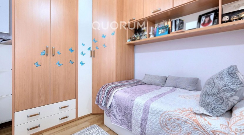 DOS HABITACIONES CON ASCENSOR A NIVEL DE CALLE JUNTO A LOS JUZGADOS