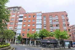 DOS HABITACIONES CON ASCENSOR A NIVEL DE CALLE JUNTO A LOS JUZGADOS