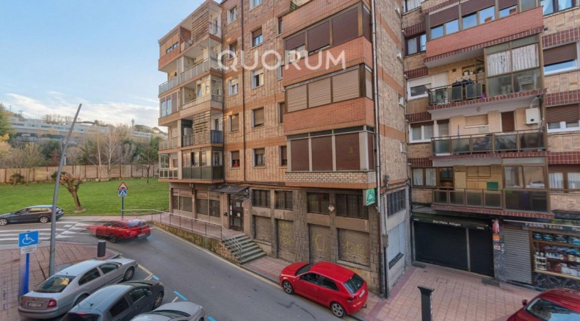 EDIFICIO BATZOKI CRUCES, 3 HABITACIONES Y 2 BAÑOS CON GARAJE Y TRASTERO DIRECTO