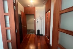 Elegante apartamento de 1 habitación en Isozaki