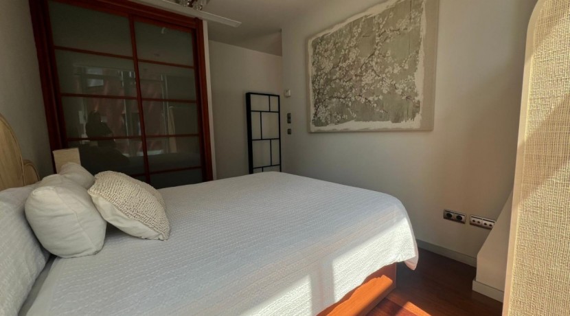 Elegante apartamento de 1 habitación en Isozaki