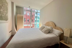 Elegante apartamento de 1 habitación en Isozaki