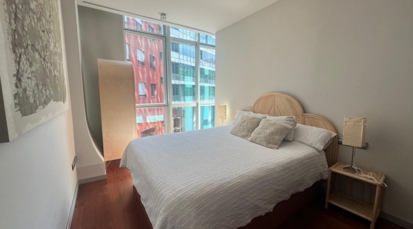 Elegante apartamento de 1 habitación en Isozaki